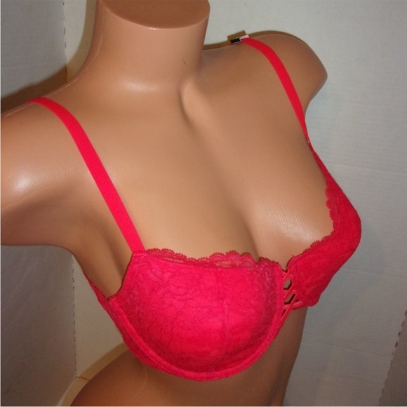 New•32E(DD•Victoria’s Secret red very sexy Chantilly lace Balconet lined Bra - Picture 2 of 3